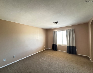 4711 Thackerville Avenue - Photo Thumbnail 14