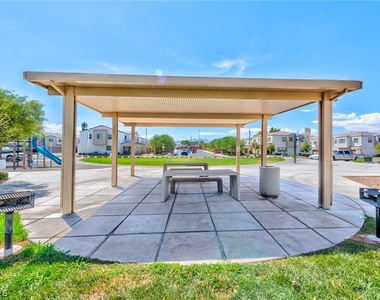 3610 Tripoli Cove Avenue - Photo Thumbnail 16