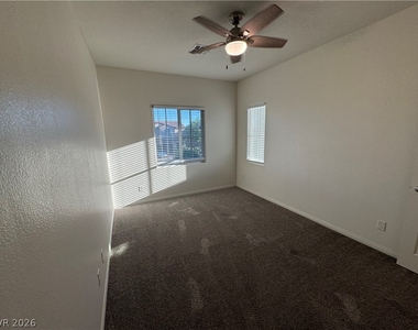 7318 Tunnel View Court - Photo Thumbnail 23