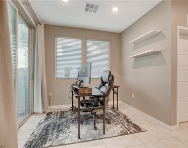 11238 Essence Point Avenue - Photo Thumbnail 17