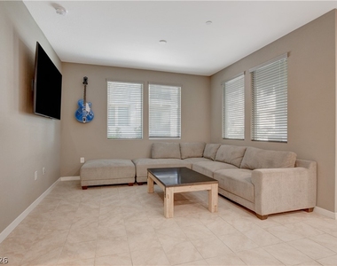 11238 Essence Point Avenue - Photo Thumbnail 12