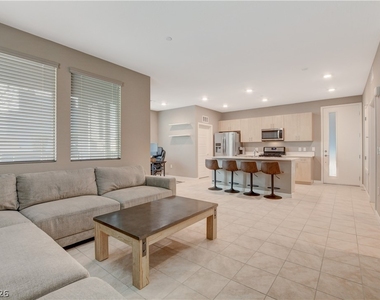 11238 Essence Point Avenue - Photo Thumbnail 1