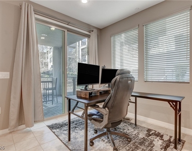 11238 Essence Point Avenue - Photo Thumbnail 18