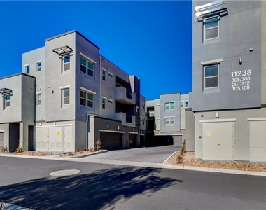 11238 Essence Point Avenue - Photo Thumbnail 8