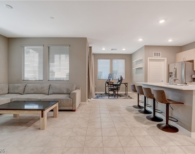 11238 Essence Point Avenue - Photo Thumbnail 20