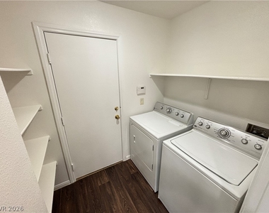 3237 Little Stream Street - Photo Thumbnail 16
