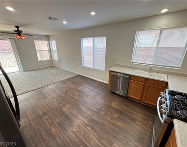3237 Little Stream Street - Photo Thumbnail 13