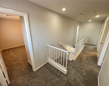 3237 Little Stream Street - Photo Thumbnail 17