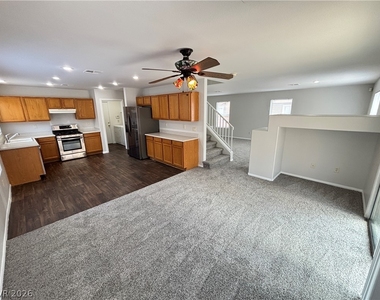 3237 Little Stream Street - Photo Thumbnail 10