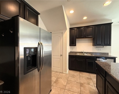 757 Calamus Palm Place - Photo Thumbnail 9
