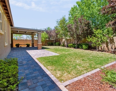 2668 Bad Rock Circle - Photo Thumbnail 16