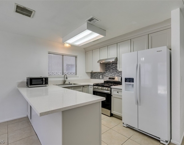 5847 Alcott Avenue - Photo Thumbnail 18