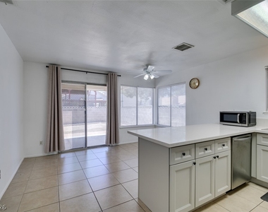 5847 Alcott Avenue - Photo Thumbnail 9