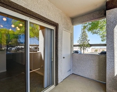 7255 W Sunset Road - Photo Thumbnail 13