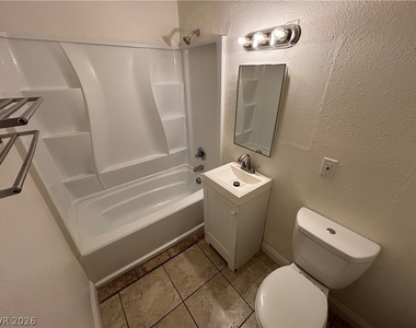 5132 Pebble Beach Boulevard - Photo Thumbnail 9