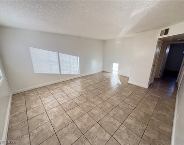 5132 Pebble Beach Boulevard - Photo Thumbnail 5
