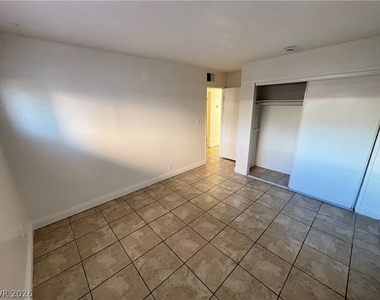 5132 Pebble Beach Boulevard - Photo Thumbnail 15