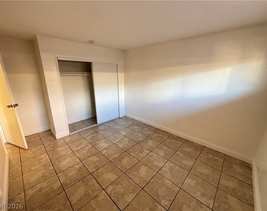 5132 Pebble Beach Boulevard - Photo Thumbnail 14