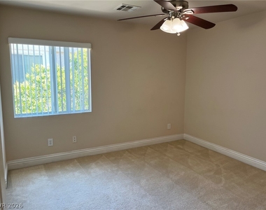 3213 Regal Swan Place - Photo Thumbnail 6