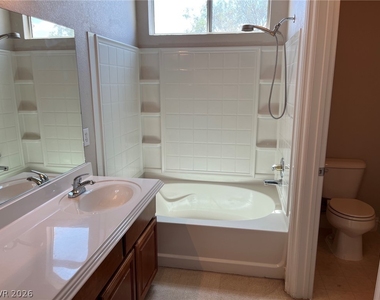 3213 Regal Swan Place - Photo Thumbnail 13