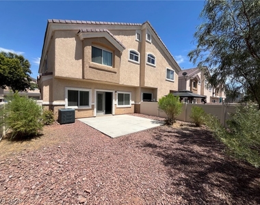3213 Regal Swan Place - Photo Thumbnail 18