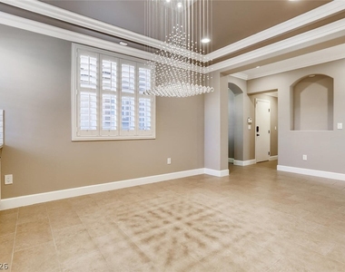11227 Applevale Court - Photo Thumbnail 7