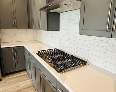 4815 Kinworthy Street - Photo Thumbnail 5