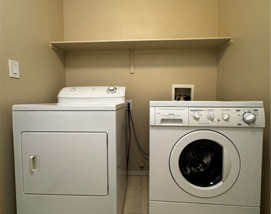 1404 Laughing Larkspur Avenue - Photo Thumbnail 57