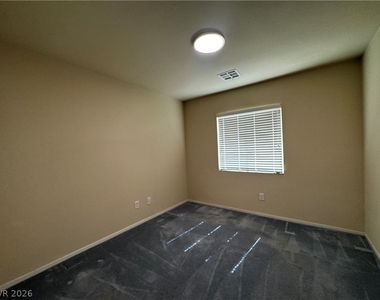 1404 Laughing Larkspur Avenue - Photo Thumbnail 21
