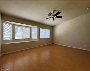 1404 Laughing Larkspur Avenue - Photo Thumbnail 13