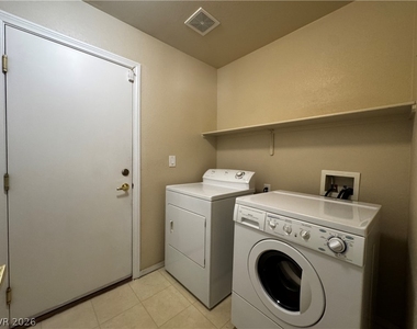 1404 Laughing Larkspur Avenue - Photo Thumbnail 56