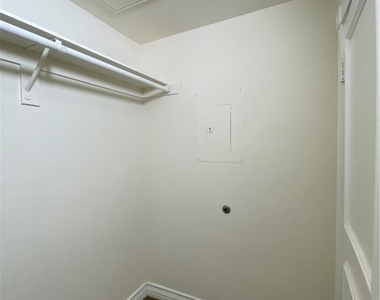 270 E Flamingo Road - Photo Thumbnail 17