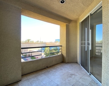 270 E Flamingo Road - Photo Thumbnail 22