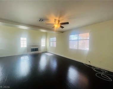 660 Bonanza Plain Avenue - Photo Thumbnail 13