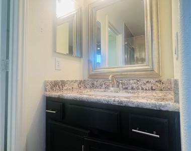660 Bonanza Plain Avenue - Photo Thumbnail 14