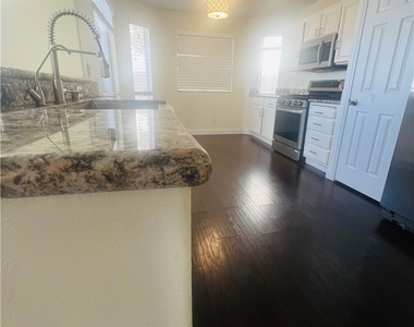 660 Bonanza Plain Avenue - Photo Thumbnail 9
