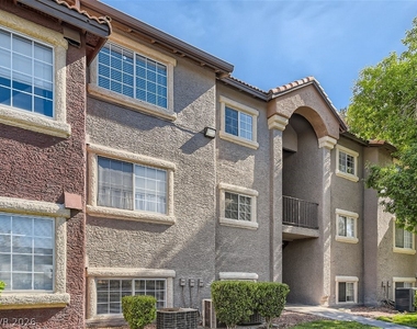 2750 S Durango Drive - Photo Thumbnail 7
