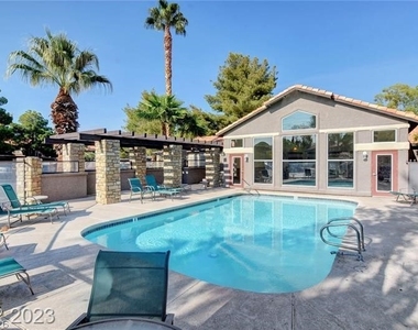 2750 S Durango Drive - Photo Thumbnail 9