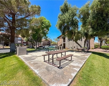 2750 S Durango Drive - Photo Thumbnail 30