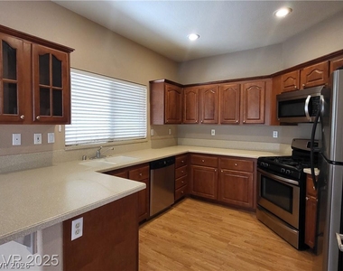 7951 Sky Birch Court - Photo Thumbnail 6