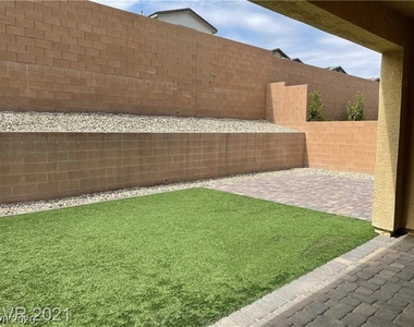 3159 Hazy Hills Avenue - Photo Thumbnail 7