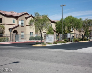 7660 W Eldorado Lane - Photo Thumbnail 51