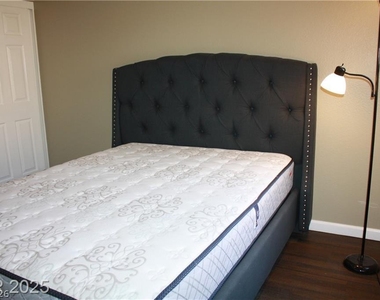 7660 W Eldorado Lane - Photo Thumbnail 25