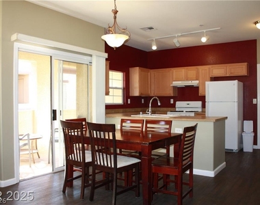 7660 W Eldorado Lane - Photo Thumbnail 5