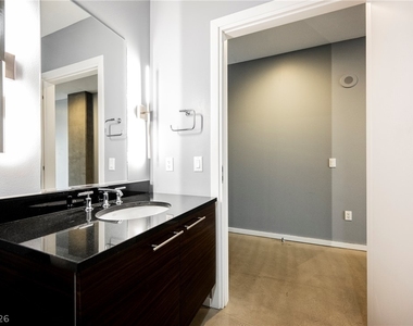 900 Las Vegas Boulevard - Photo Thumbnail 34