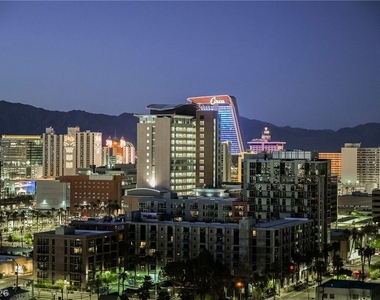 900 Las Vegas Boulevard - Photo Thumbnail 48