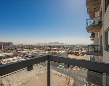900 Las Vegas Boulevard - Photo Thumbnail 41