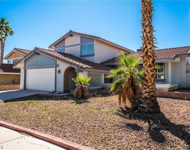 8705 Isola Drive - Photo Thumbnail 2