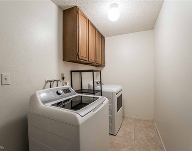 8705 Isola Drive - Photo Thumbnail 23