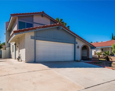 8705 Isola Drive - Photo Thumbnail 1